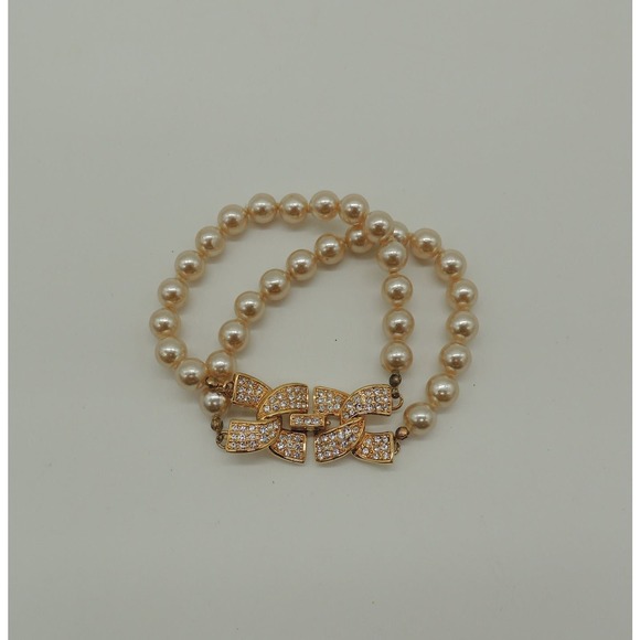 Vintage KJL Double Strand Pearl Bracelet with Goldtone Rhinestone Bow Clasp - Picture 2 of 9